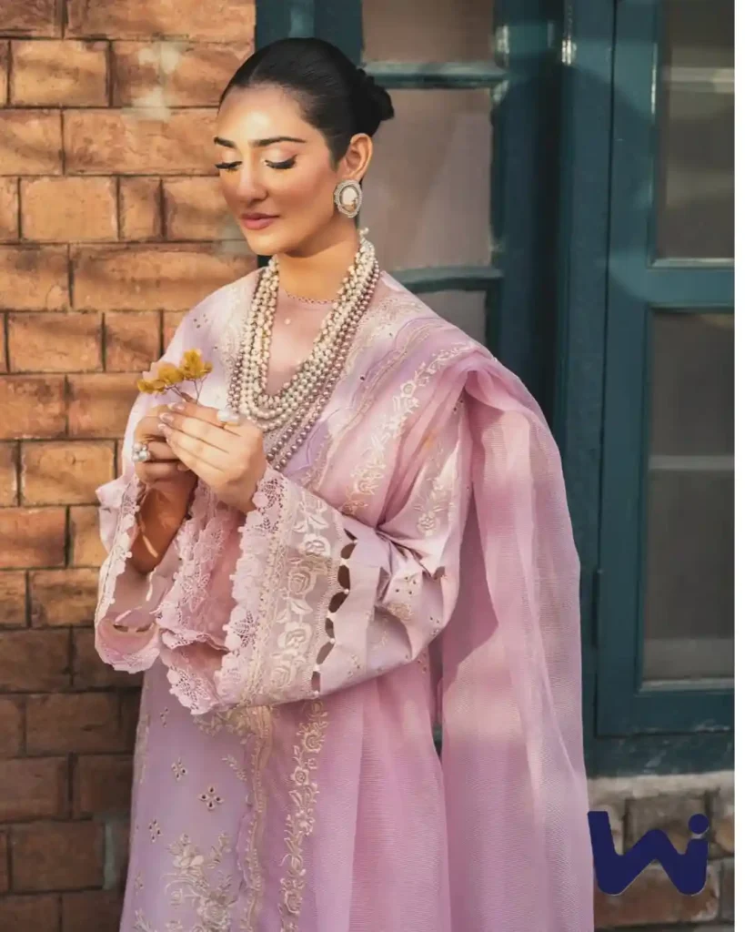 Sarah Khan